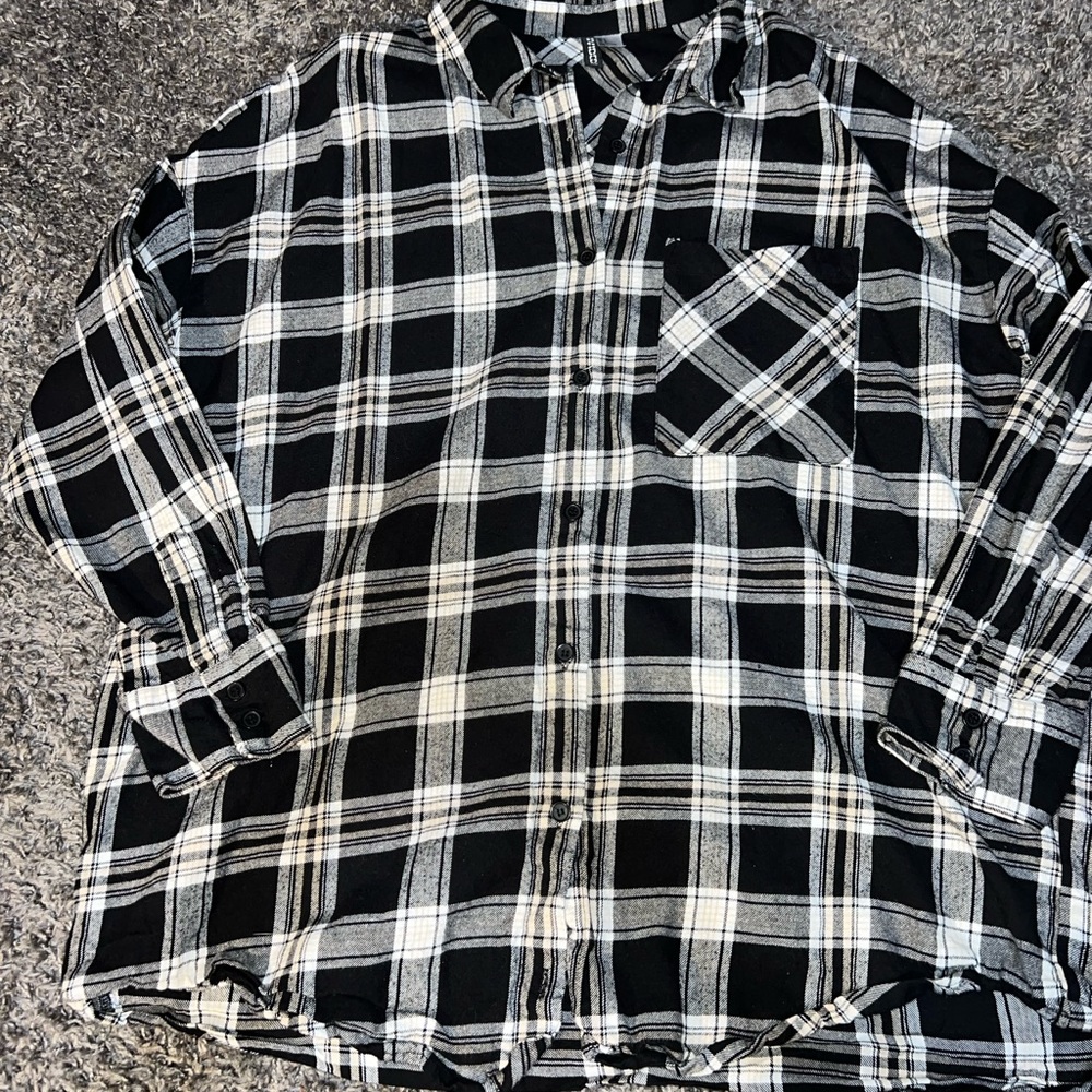 Black & white long Flannel